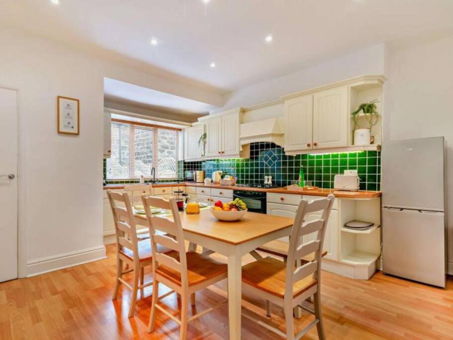Chatsworth Cottage Харогейт Екстериор снимка